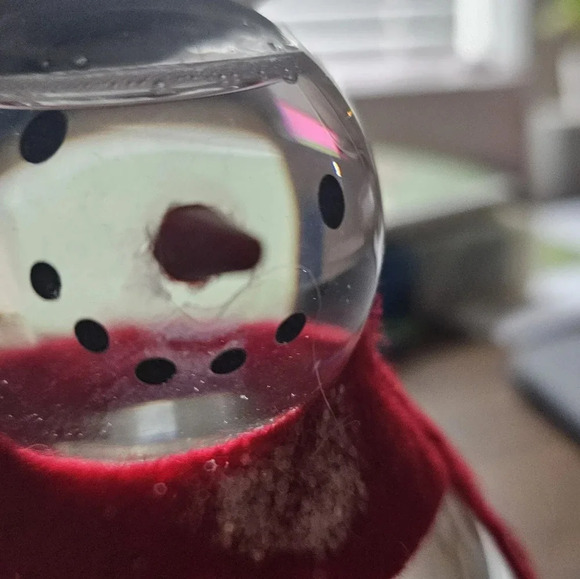 Frosty Fun 2004 Hallmark Keepsake in Original Box - Picture 5 of 9